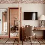 Hotel Aries &