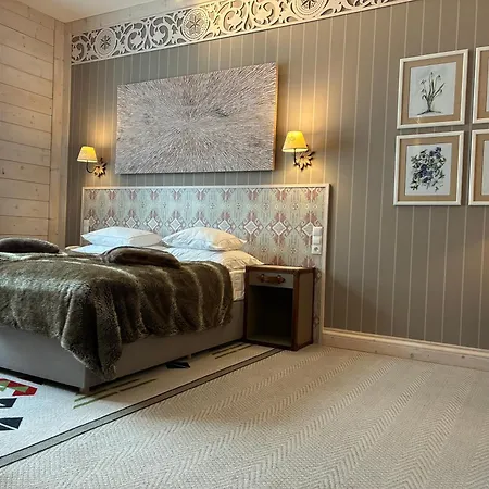 Otel Aries &
